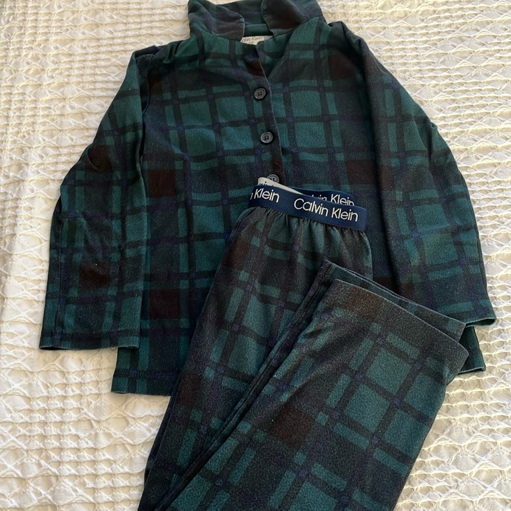 Calvin Klein Boys Size 6 Pajamas